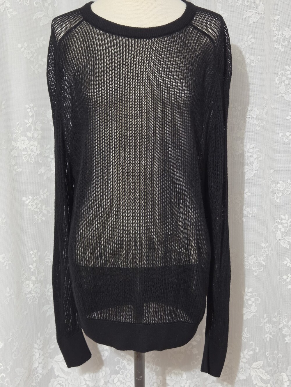 Zara - Super Soft Open Knit Mesh Crewneck Pullover Sweater